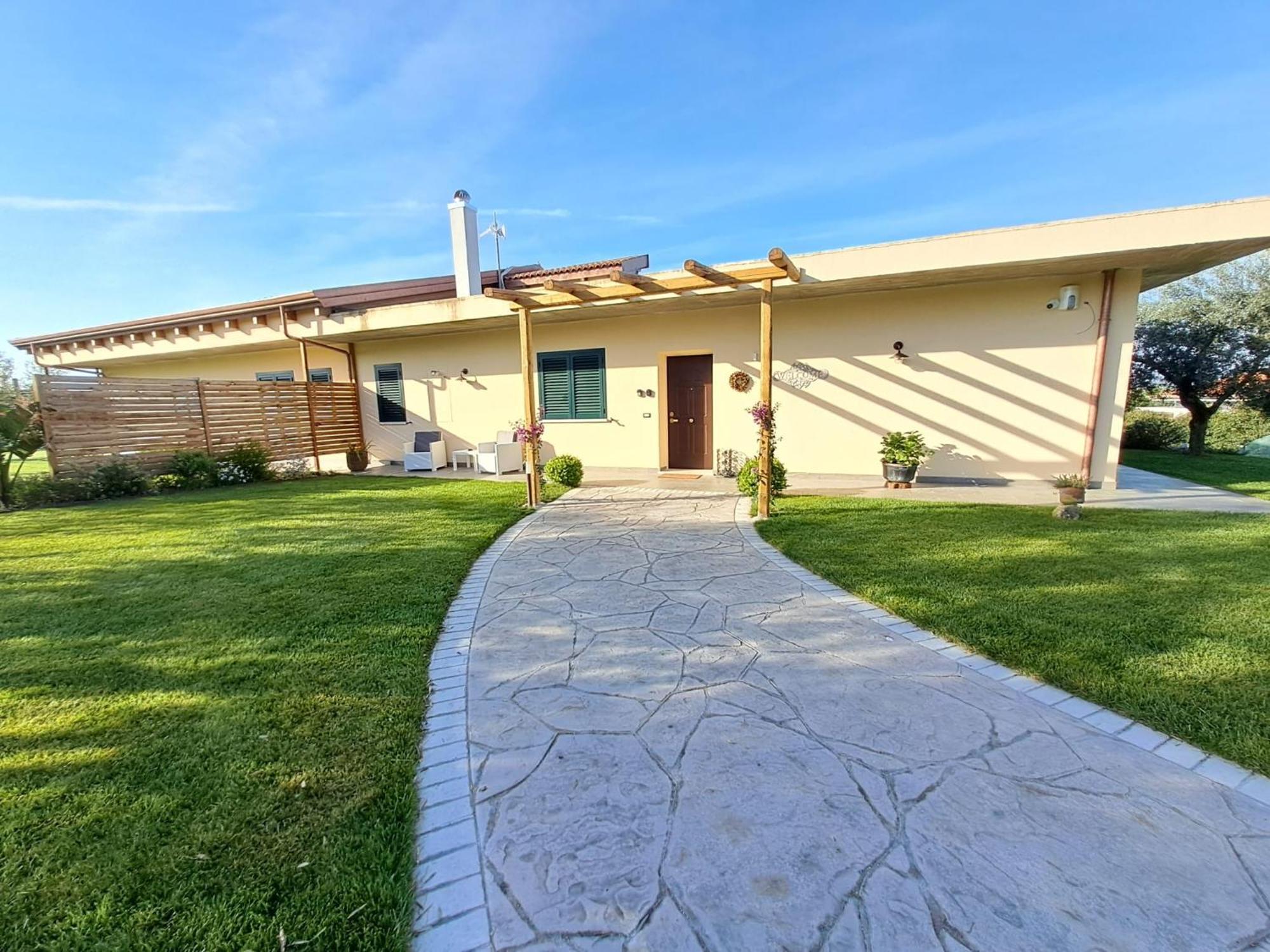 Bed and Breakfast La Campagna Di Peppe E Tullia Formia Exterior foto